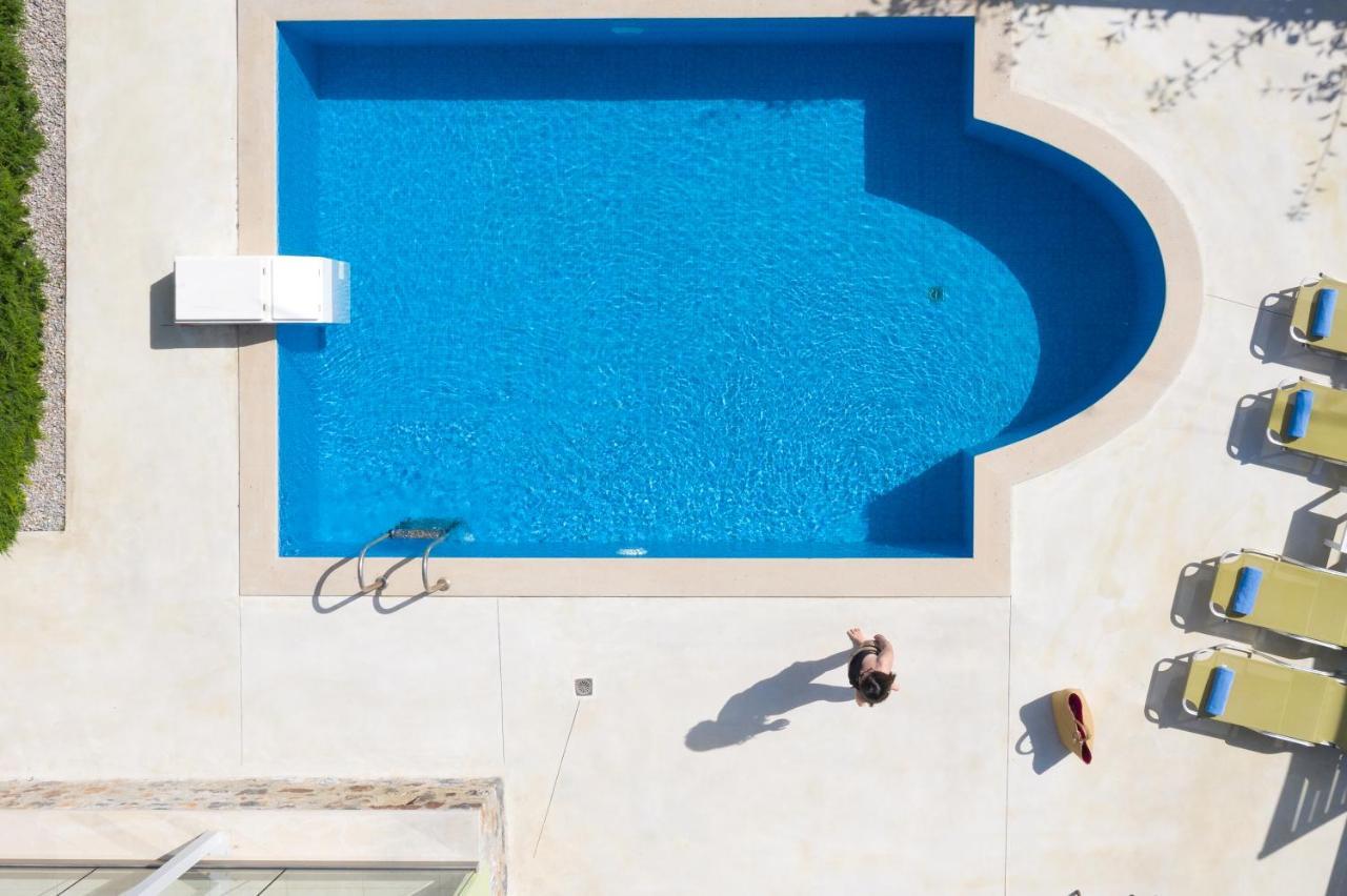 Mela Villas Maroulás エクステリア 写真